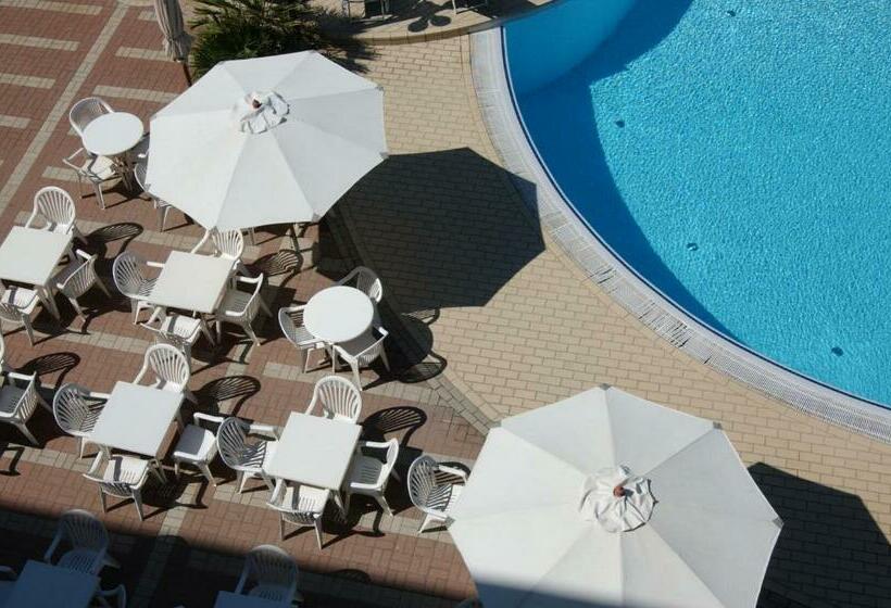 Отель Valverde & Residenza