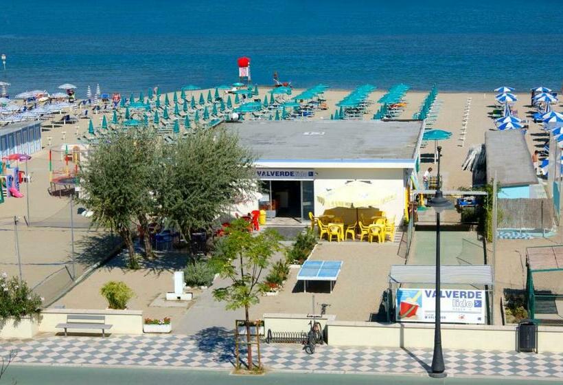 Отель Valverde & Residenza