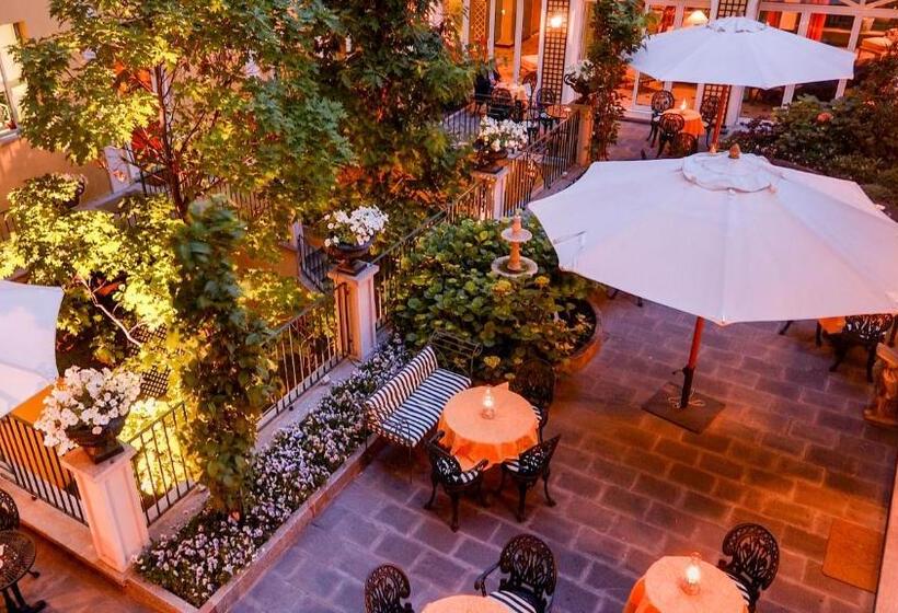 فندق Victoria & Iside Spa