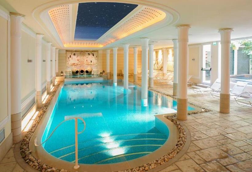 فندق Victoria & Iside Spa