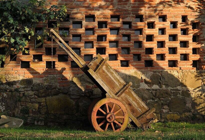 Отель Villa Campestri Olive Oil Resort