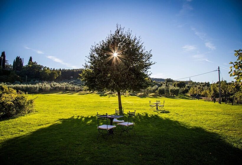 Отель Villa Campestri Olive Oil Resort