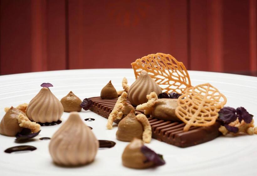 Отель Villa Cortine Palace Relais Chateaux