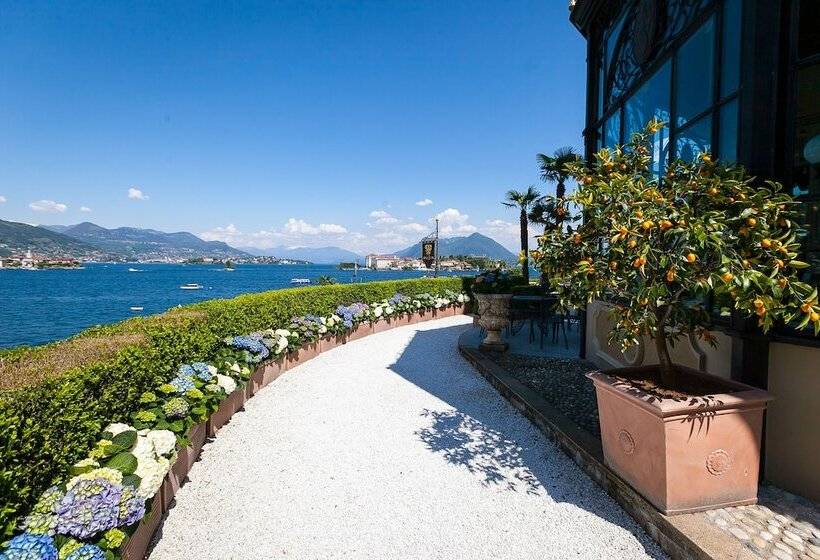 בית מלון כפרי Villa E Palazzo Aminta