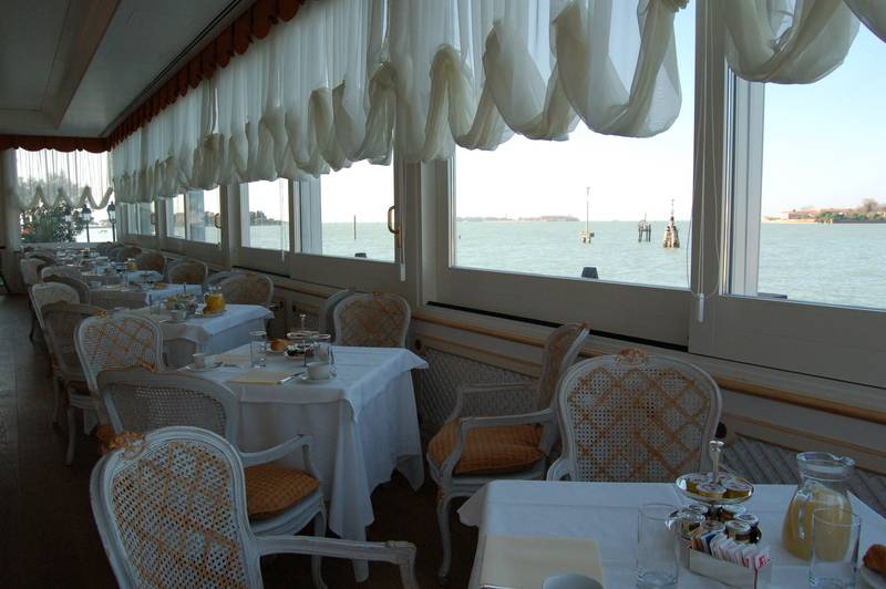 هتل Villa Laguna