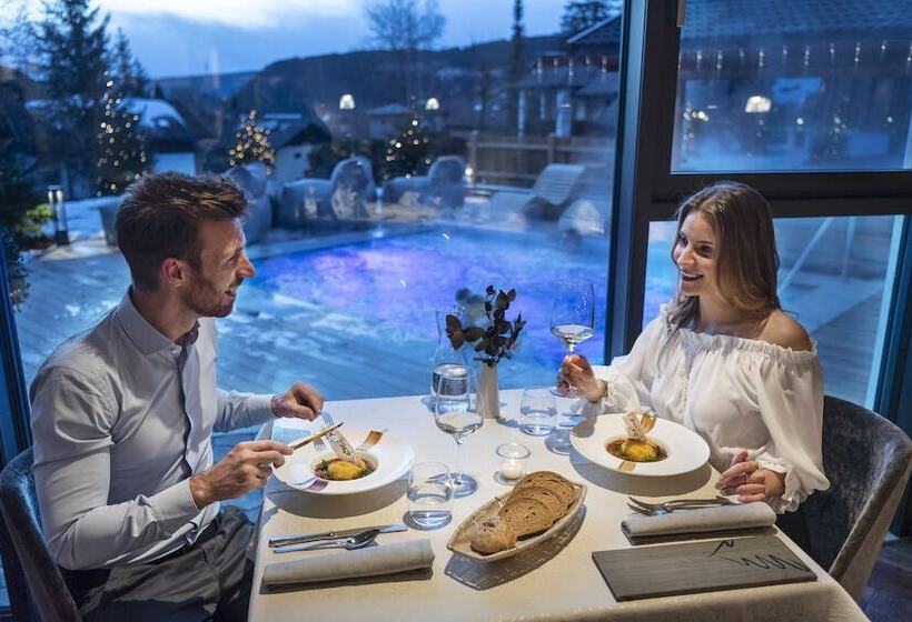 Отель Waldrast Dolomites