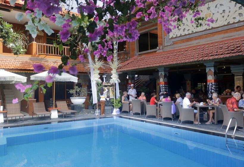 호텔 Wina Holiday Villa Kuta Bali