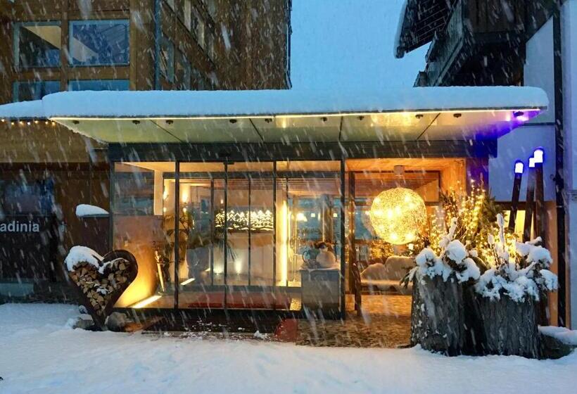 Parkhotel Ladinia