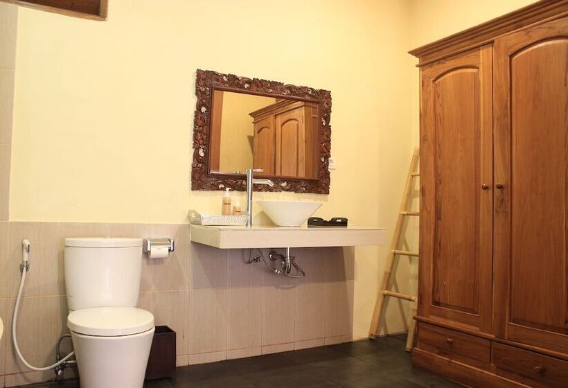 Diwangkara Beach Hotel And Resort