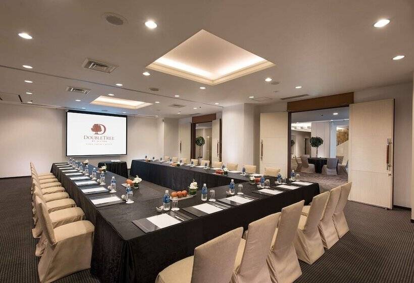 Doubletree By Hilton Hotel Naha Shuri Castle