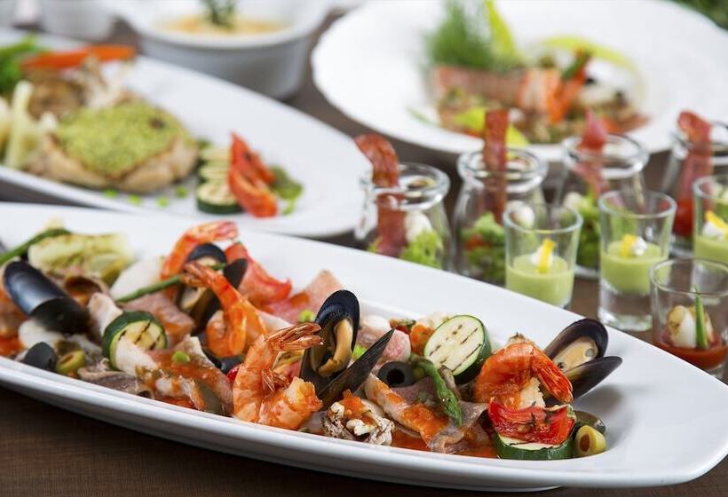 Doubletree By Hilton Hotel Naha Shuri Castle