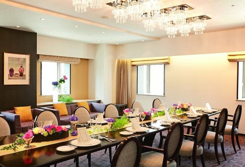 فندق Courtyard By Marriott Tokyo Ginza