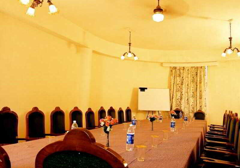 酒店 Alleppey Prince