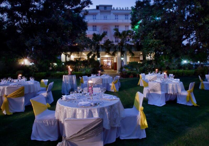 Отель Ambassador, New Delhi   Ihcl Seleqtions