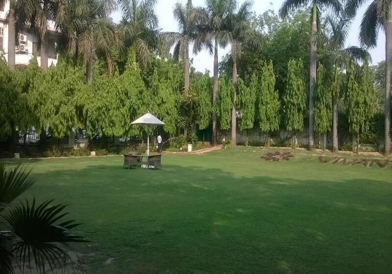 Отель Ambassador, New Delhi   Ihcl Seleqtions