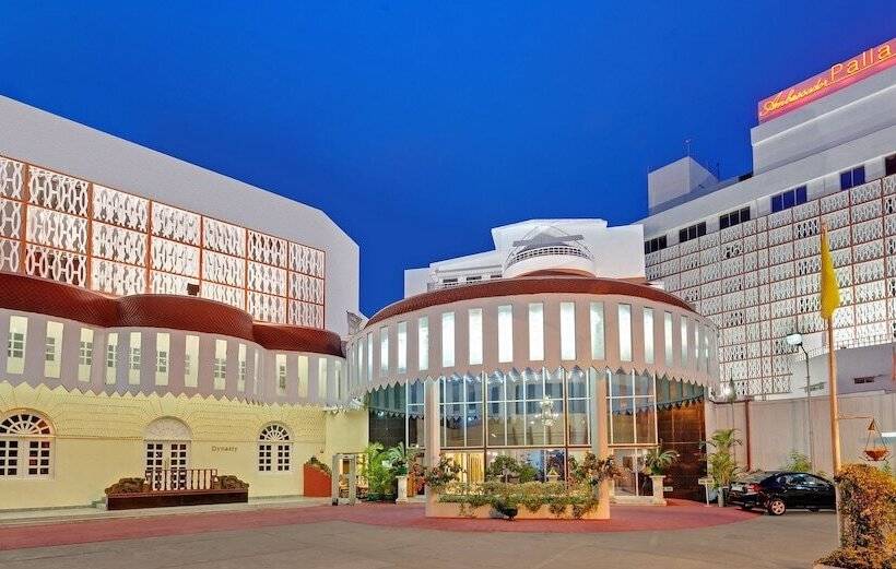 Отель Ambassador Pallava