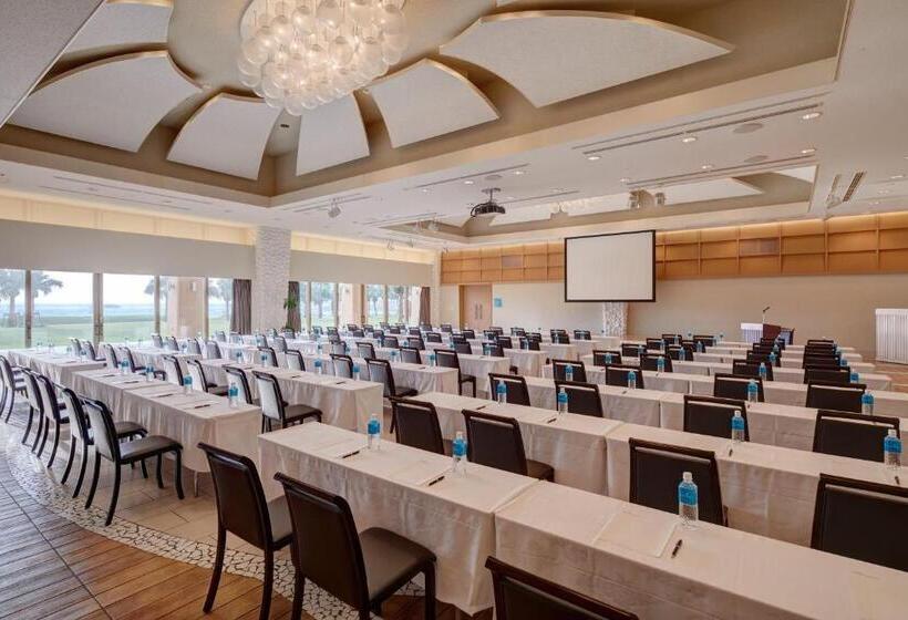 Отель Ana Intercontinental Manza Beach Resort, An Ihg