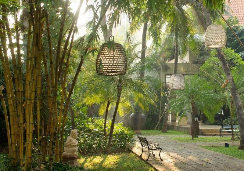 酒店 Bumi Surabaya City Resort