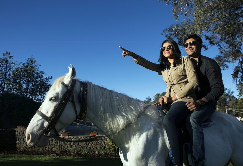 ホテル The Carlton Kodaikanal