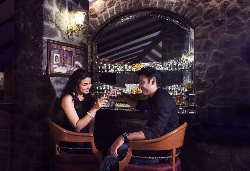 ホテル The Carlton Kodaikanal