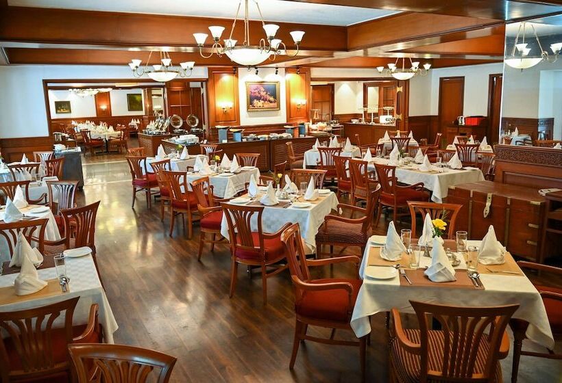 ホテル The Carlton Kodaikanal