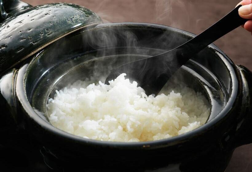 فندق Century Royal