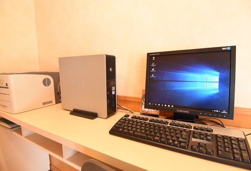 فندق Chitose Airport