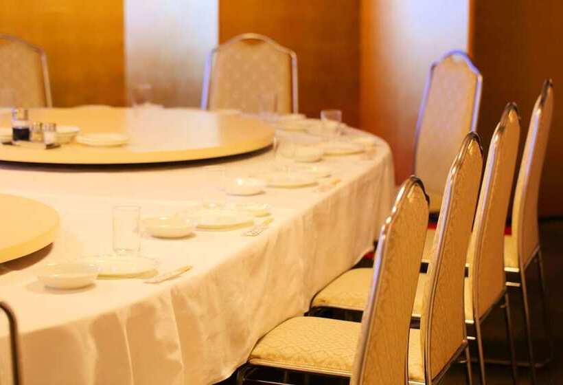 فندق Chitose Airport