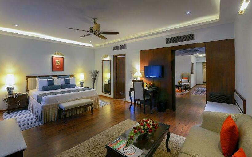 酒店 Clarks Varanasi Limited