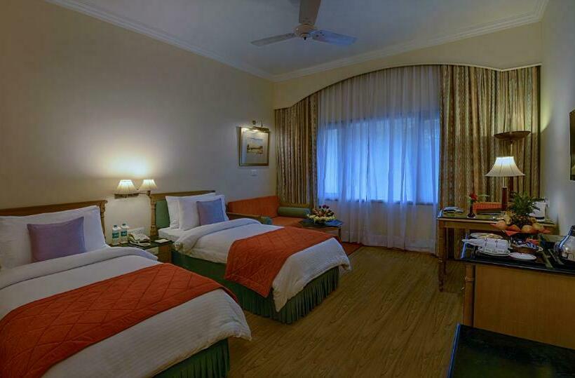 酒店 Clarks Varanasi Limited