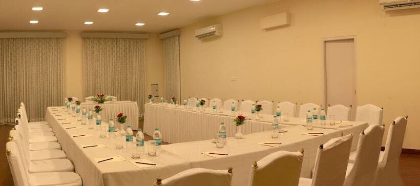 酒店 Clarks Varanasi Limited