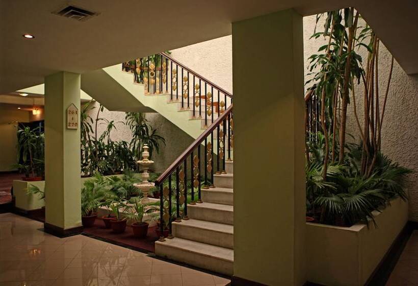 酒店 Clarks Varanasi Limited