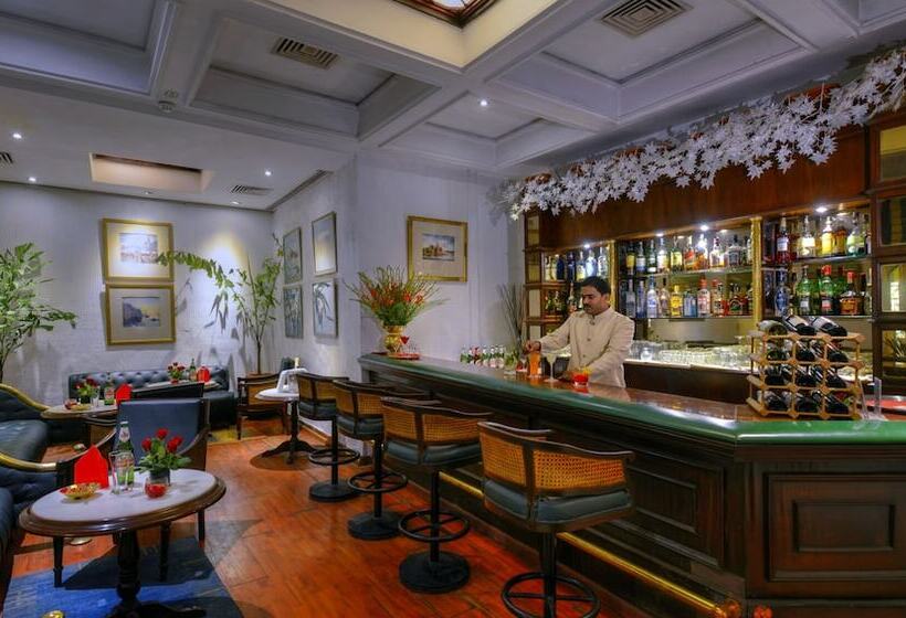 酒店 Clarks Varanasi Limited