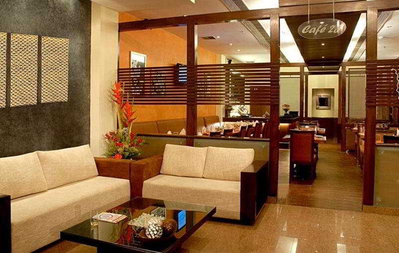 Отель Comfort Inn The President