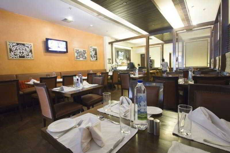 Отель Comfort Inn The President