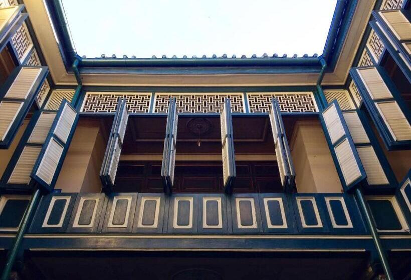 호텔 Danau Toba International