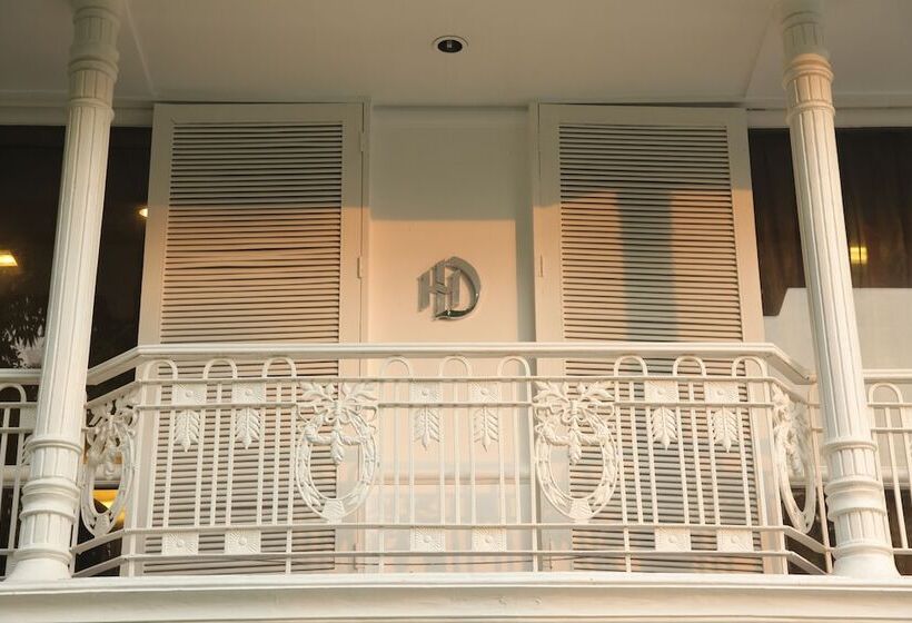 Отель Diplomat, Chanakyapuri New Delhi A Boutique