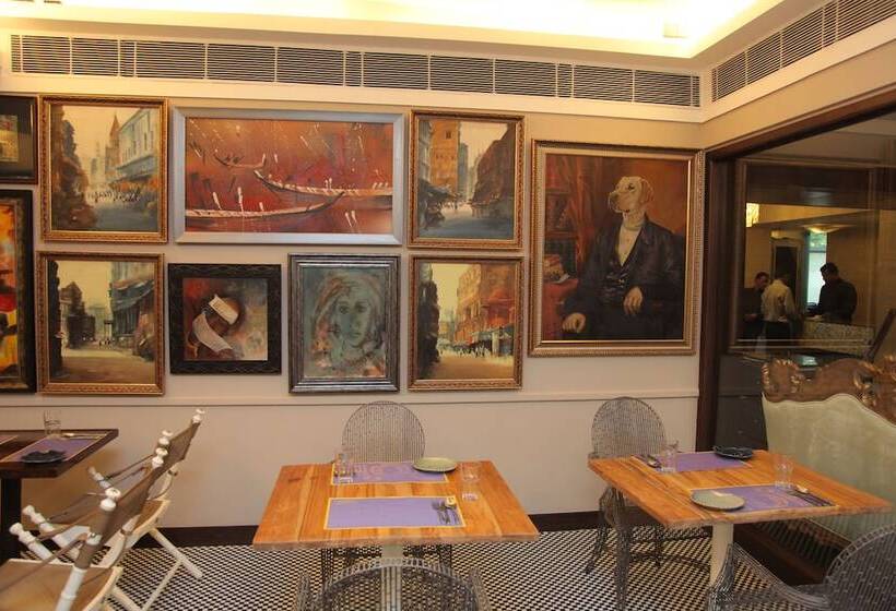 Отель Diplomat, Chanakyapuri New Delhi A Boutique