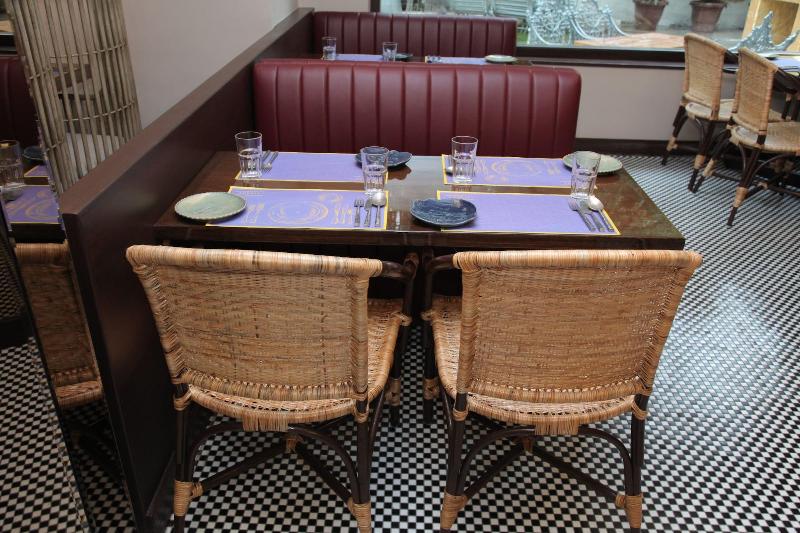 Отель Diplomat, Chanakyapuri New Delhi A Boutique