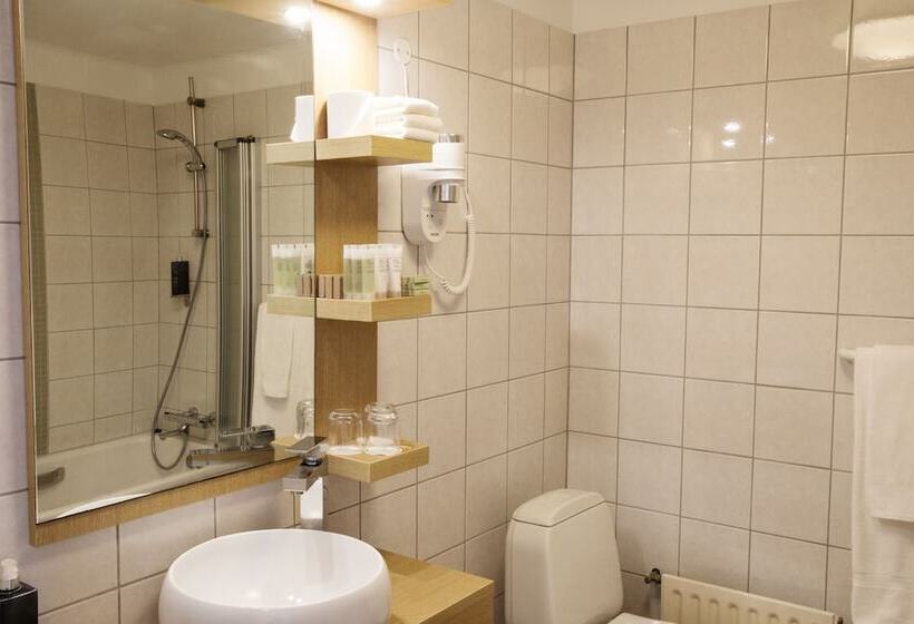 هتل Fosshótel Rauðará