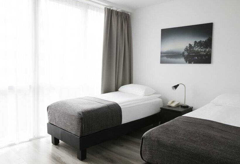 هتل Fosshótel Rauðará