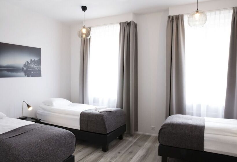 هتل Fosshótel Rauðará