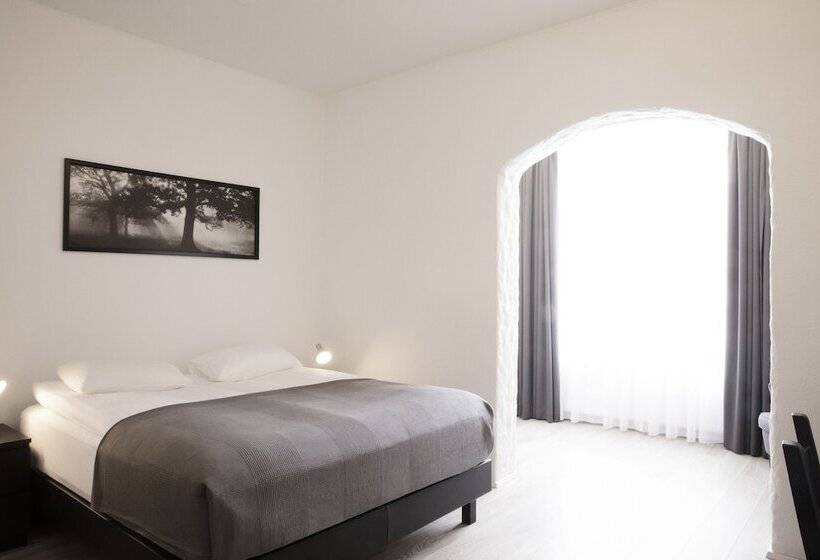 هتل Fosshótel Rauðará