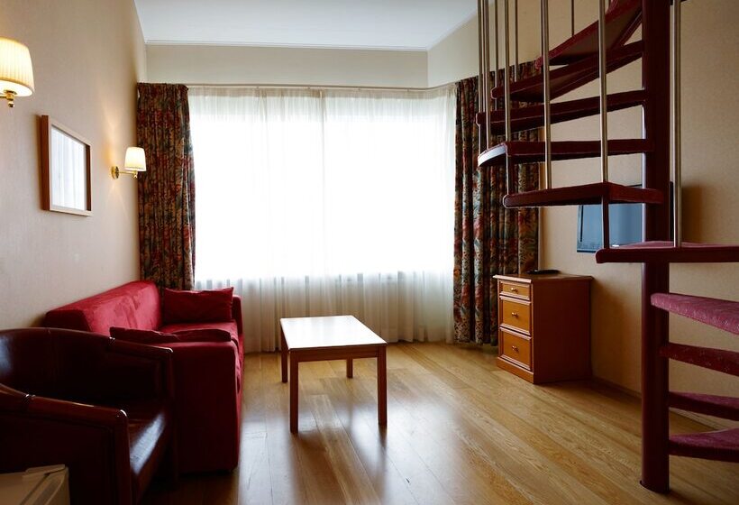 هتل Fosshótel Rauðará