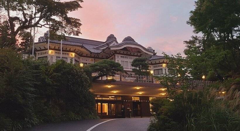 فندق Fujiya