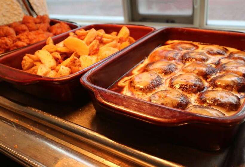 בית מלון כפרי Furano Prince