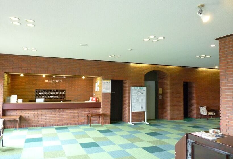 בית מלון כפרי Furano Prince