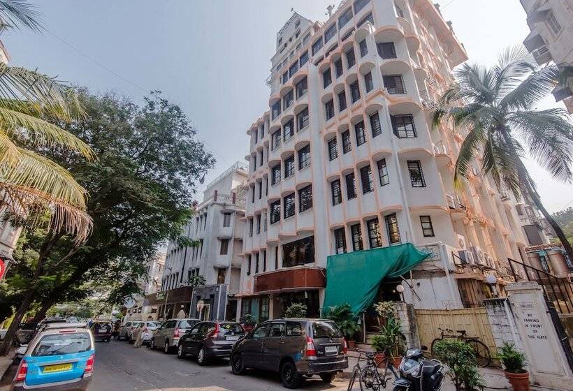 בית מלון כפרי Godwin   Colaba
