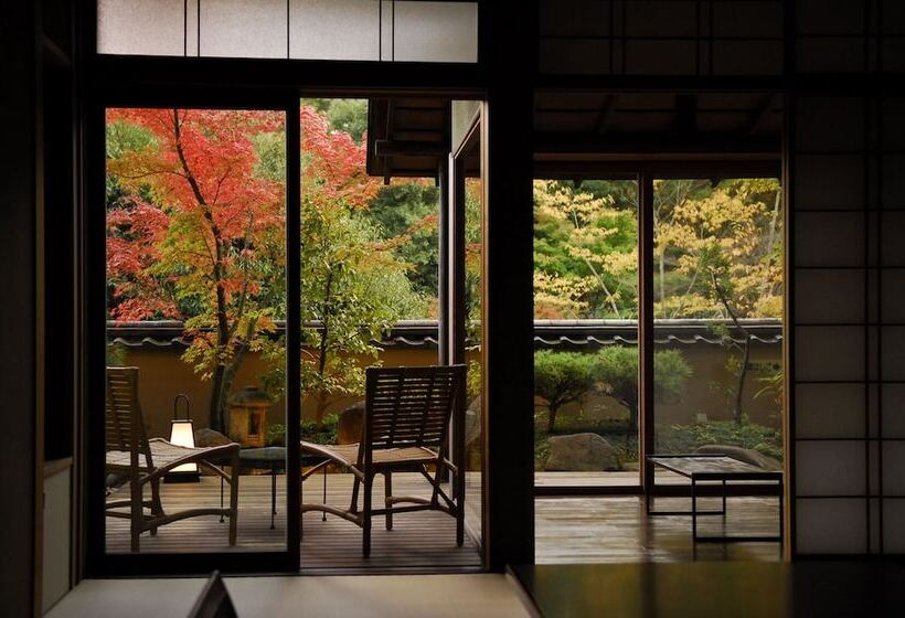 ホテル Gora Kadan