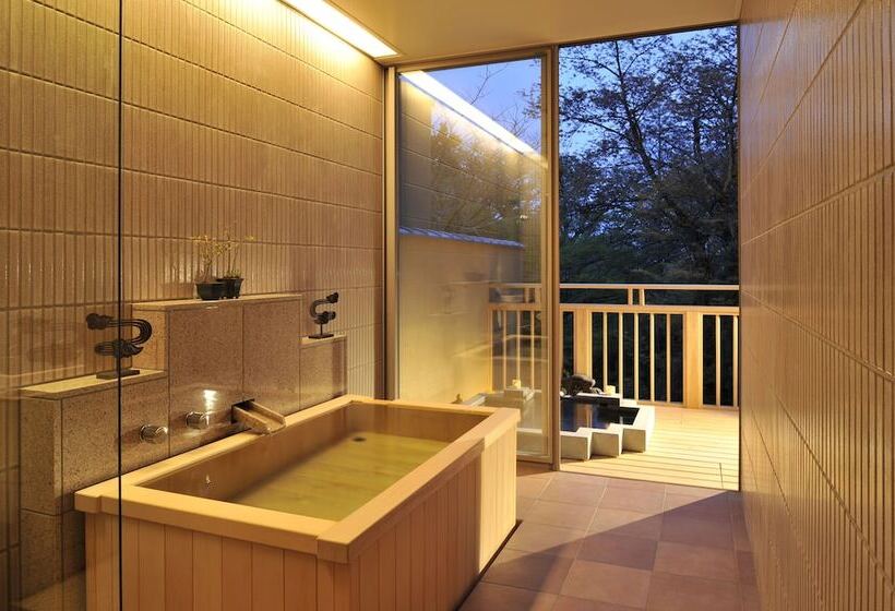 ホテル Gora Kadan